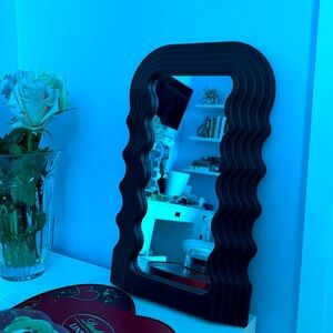 Black Decorative Wavy Mirror 10.23in X 16.5in